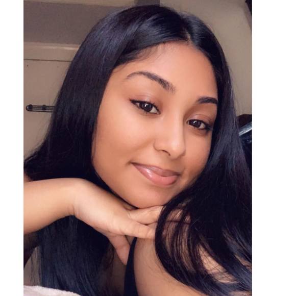 Meet your Posher, Amy - Picture 1 of 1